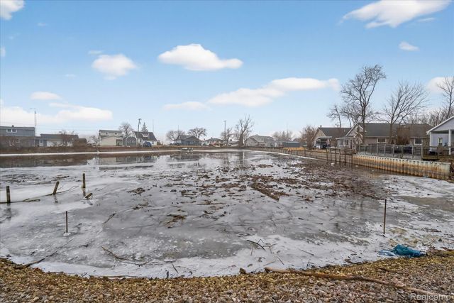 6198 Brancheau Road, Berlin Charter Township, MI 48166