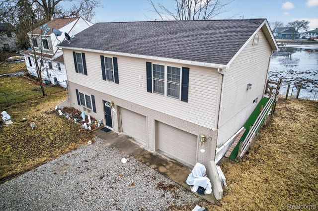 6198 Brancheau Road, Berlin Charter Township, MI 48166