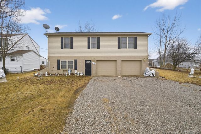6198 Brancheau Road, Berlin Charter Township, MI 48166