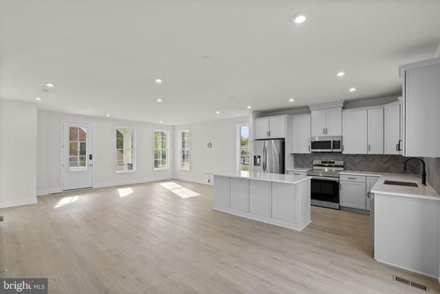 9615 GRANT AVE, Manassas, VA 20110