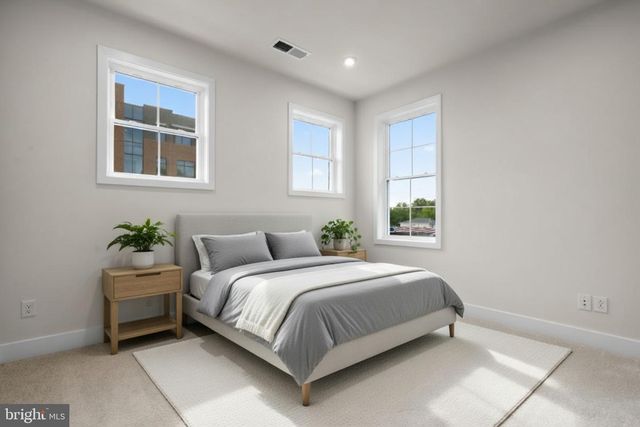 9615 GRANT AVE, Manassas, VA 20110