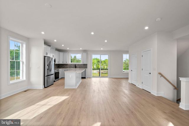9615 GRANT AVE, Manassas, VA 20110