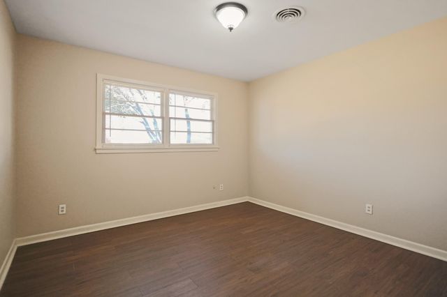 5327 31st Street, Lubbock, TX 79407