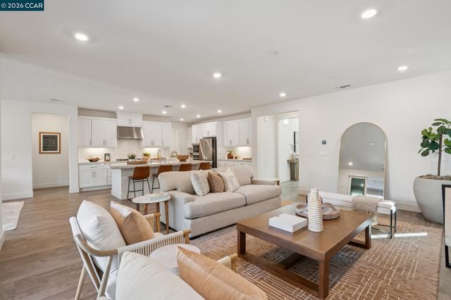 1028 Via Veneto, San Ramon, CA 94583