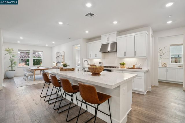 1028 Via Veneto, San Ramon, CA 94583
