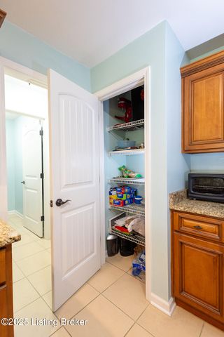 3351 Knob St, Shelbyville, KY 40065