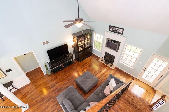 3351 Knob St, Shelbyville, KY 40065