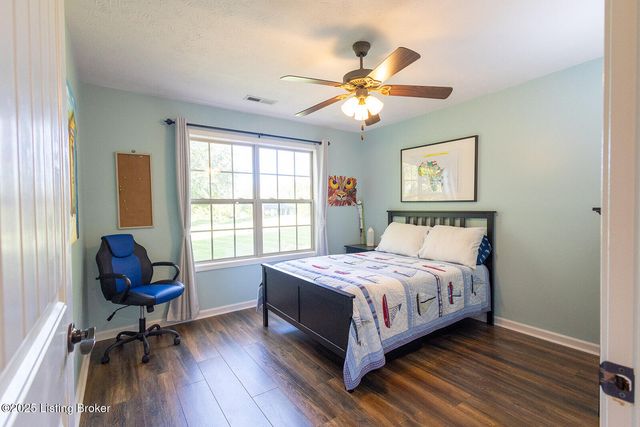 3351 Knob St, Shelbyville, KY 40065