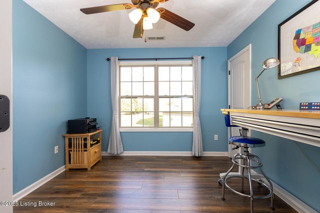 3351 Knob St, Shelbyville, KY 40065