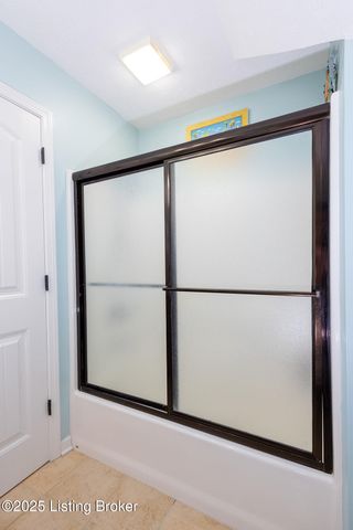 3351 Knob St, Shelbyville, KY 40065