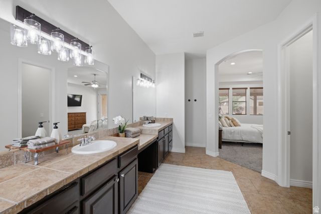 1872 S 20 E, Washington, UT 84780