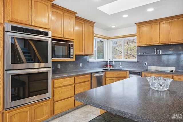 874 Dunivent Road, Wofford Heights, CA 93285