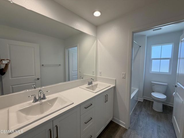 9591 N Corbina Lane, Panorama City, CA 91402