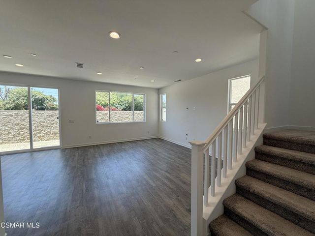 9591 N Corbina Lane, Panorama City, CA 91402