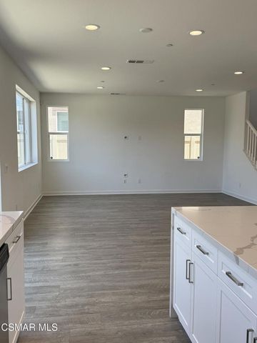 9591 N Corbina Lane, Panorama City, CA 91402