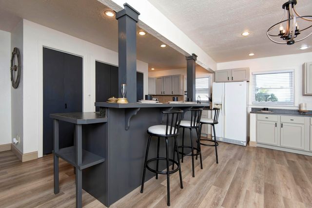 1343 E Greenwood Street, Springfield, MO 65804