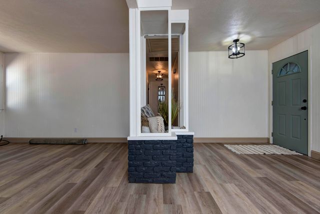 1343 E Greenwood Street, Springfield, MO 65804