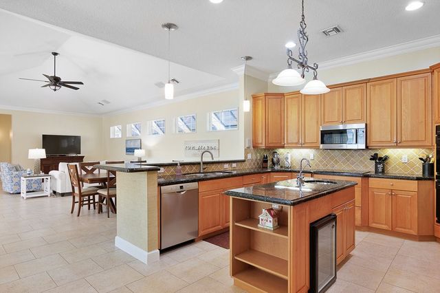 9190 Spring Time Drive, Vero Beach, FL 32963