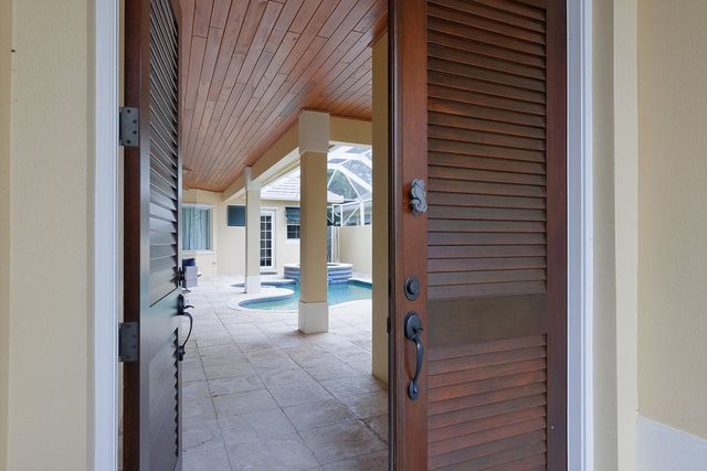 9190 Spring Time Drive, Vero Beach, FL 32963