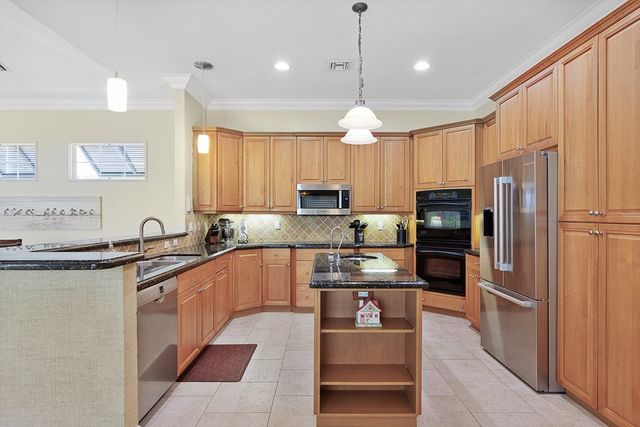 9190 Spring Time Drive, Vero Beach, FL 32963
