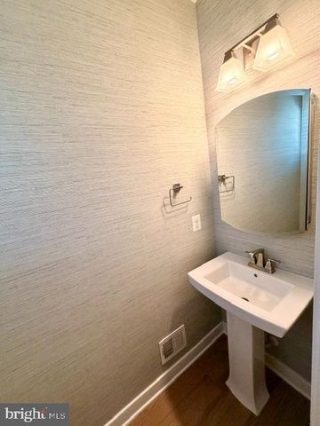 1008 HEADQUATERS WAY, Fredericksburg, VA 22401