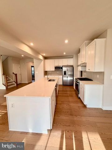1008 HEADQUATERS WAY, Fredericksburg, VA 22401