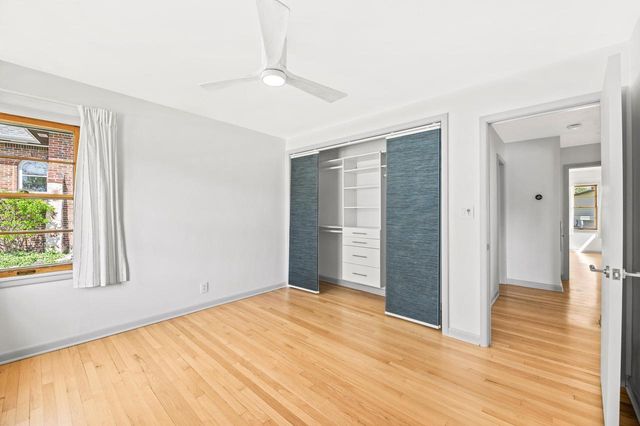 8628 Glencoe CIRCLE, Wauwatosa, WI 53226
