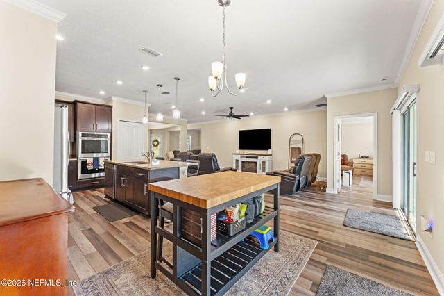 1509 LAKE FOXMEADOW Road, Middleburg, FL 32068