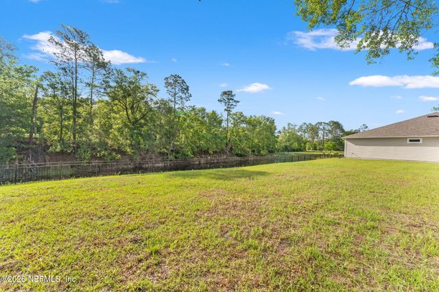 1509 LAKE FOXMEADOW Road, Middleburg, FL 32068