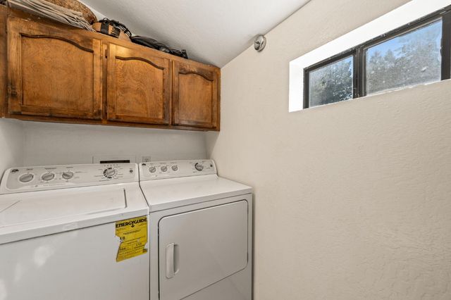 6995 Lakewood Dr, Pollock Pines, CA 95726