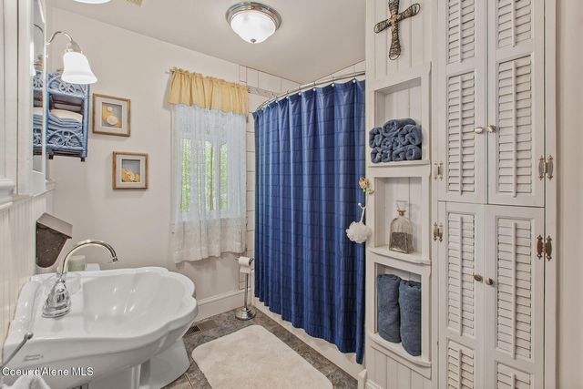 3467 E Sunset Dr, Harrison, ID 83833