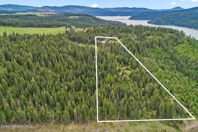 3467 E Sunset Dr, Harrison, ID 83833