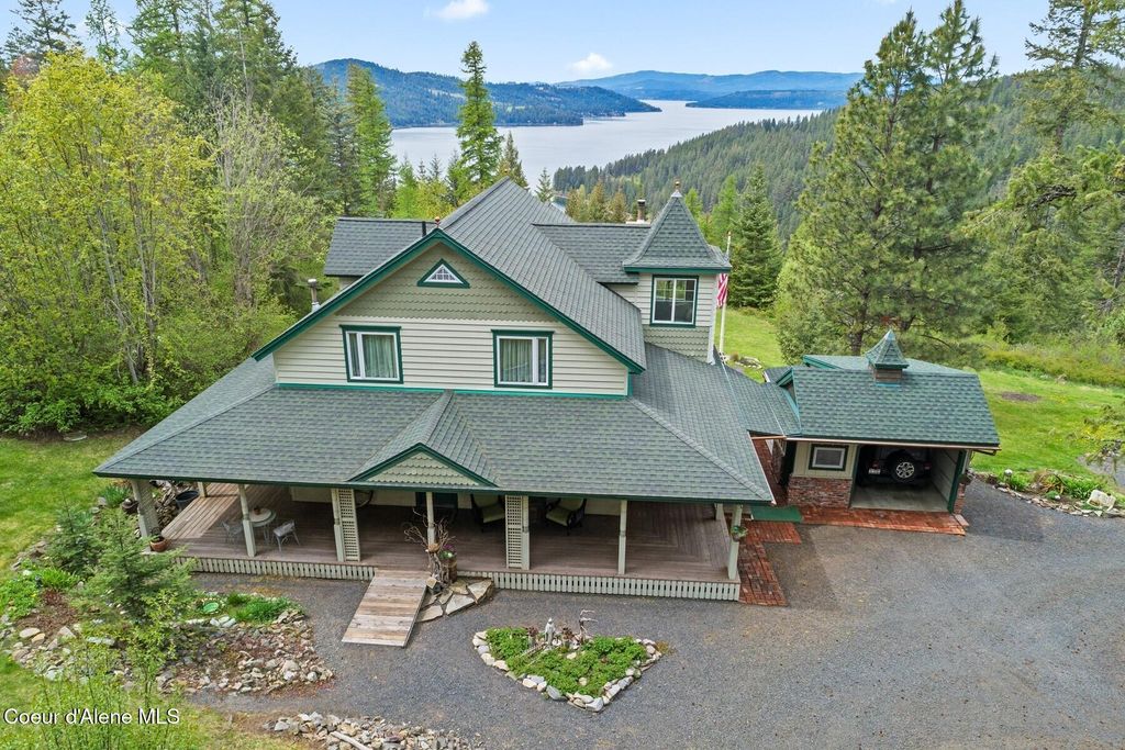 3467 E Sunset Dr, Harrison, ID 83833