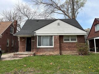10078 Heyden Court, Detroit, MI 48228