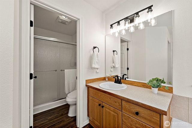 10503 180th Avenue E, Bonney Lake, WA 98391