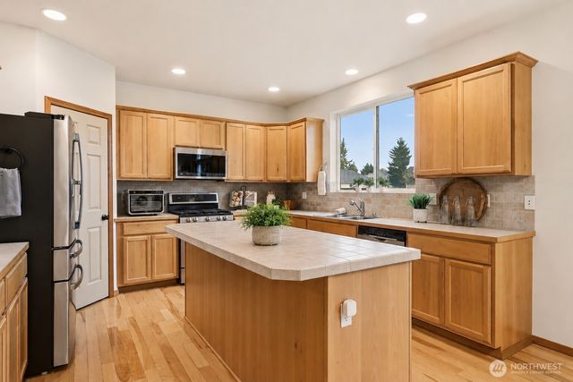 20101 11th Avenue W, Lynnwood, WA 98036
