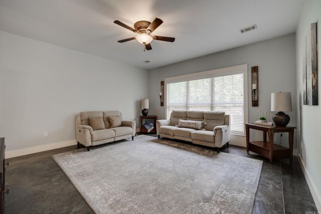 10 Panther Run Trail, Greenbrier, AR 72058