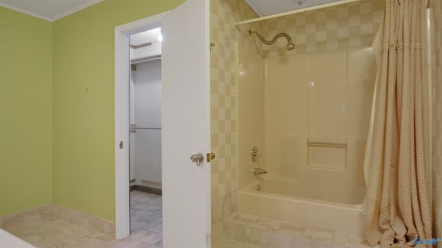 17558 Richter Road, Rogersville, AL 35652