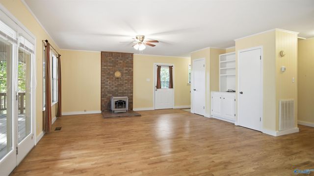 17558 Richter Road, Rogersville, AL 35652