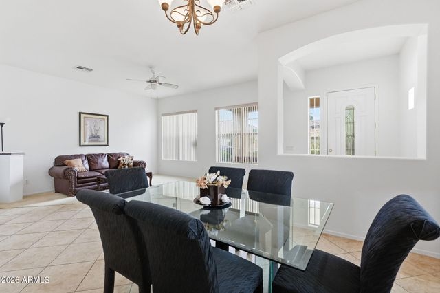 8729 W CAROLE Lane, Glendale, AZ 85305