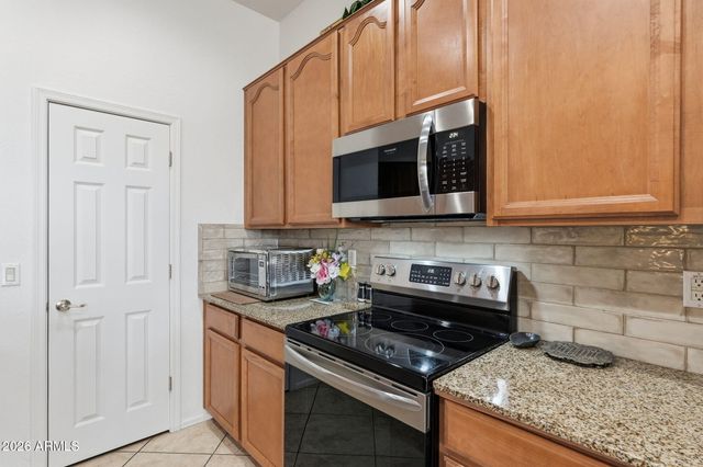 8729 W CAROLE Lane, Glendale, AZ 85305