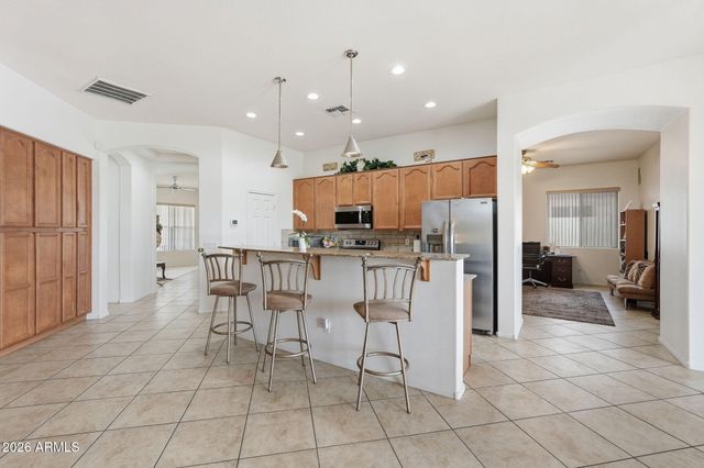 8729 W CAROLE Lane, Glendale, AZ 85305