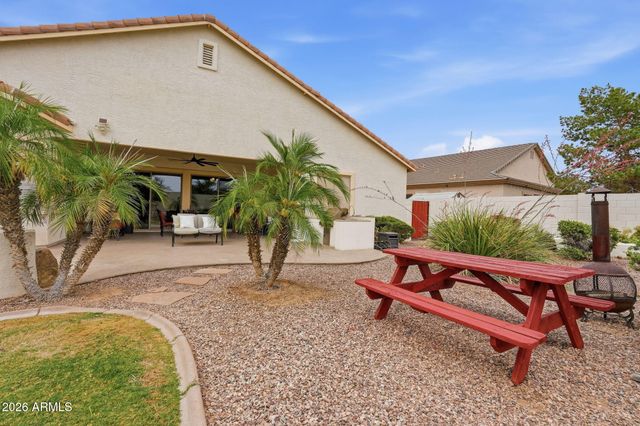 8729 W CAROLE Lane, Glendale, AZ 85305