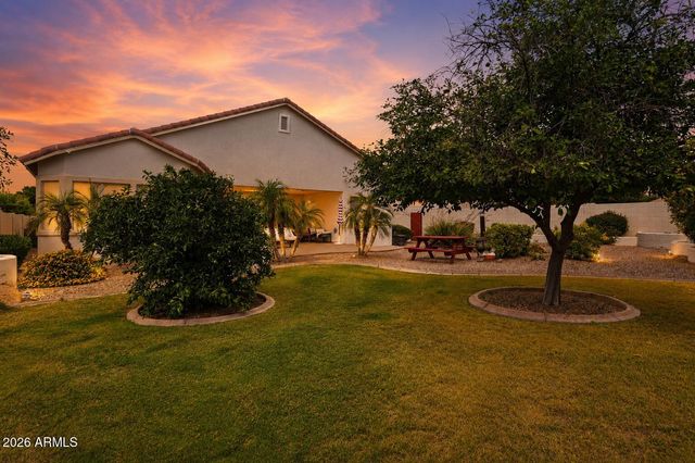 8729 W CAROLE Lane, Glendale, AZ 85305