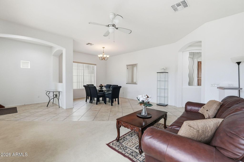 8729 W CAROLE Lane, Glendale, AZ 85305 — photo 4