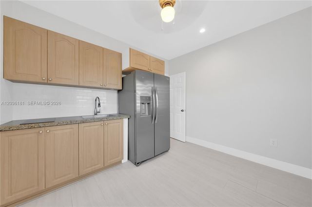7555 SW 28th St Road A, Miami, FL 33155