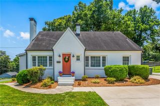 1531 S Hawthorne Road, Winston-salem, NC 27103