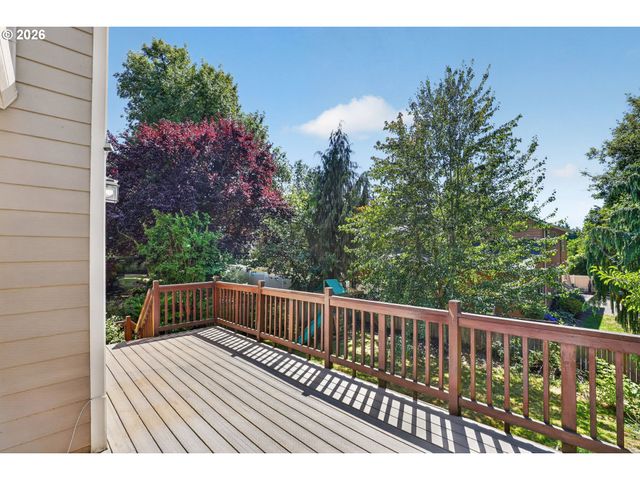 8311 Sw 43RD Ave, Portland, OR 97219