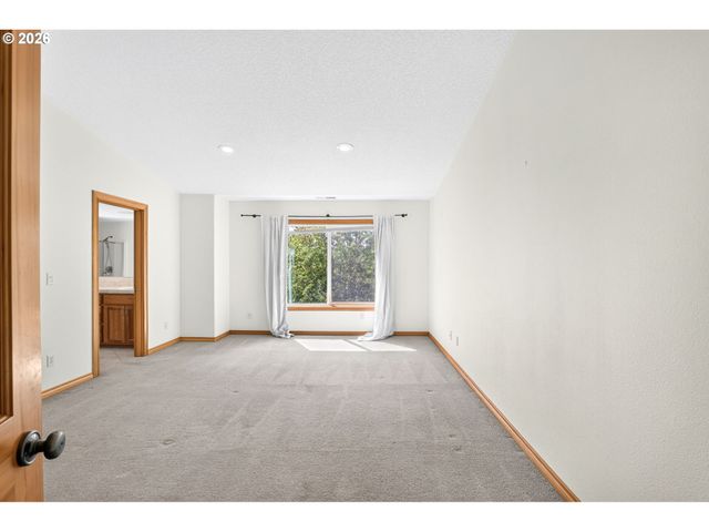 8311 Sw 43RD Ave, Portland, OR 97219