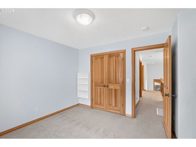 8311 Sw 43RD Ave, Portland, OR 97219